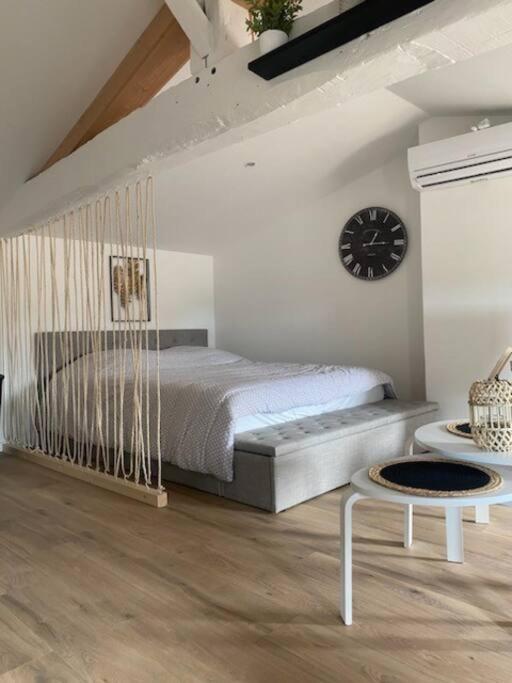 Studio Neuf Lumineux Climatise Blaye Εξωτερικό φωτογραφία